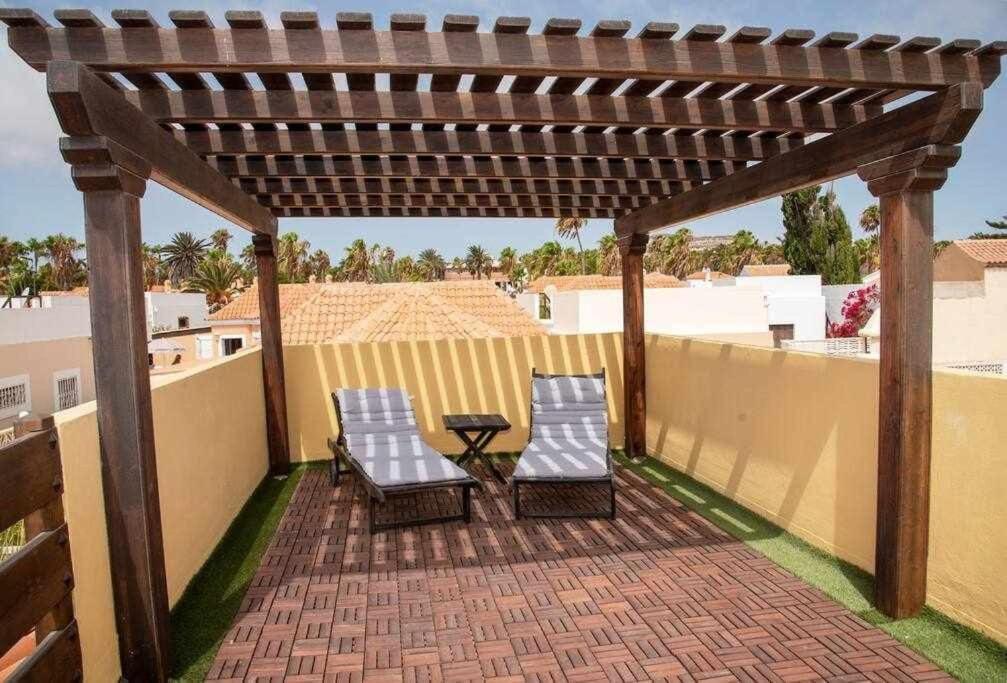 Aurora Mari Villa Your Dream Steps From The Ocean Shore Калета де Фусте Екстериор снимка
