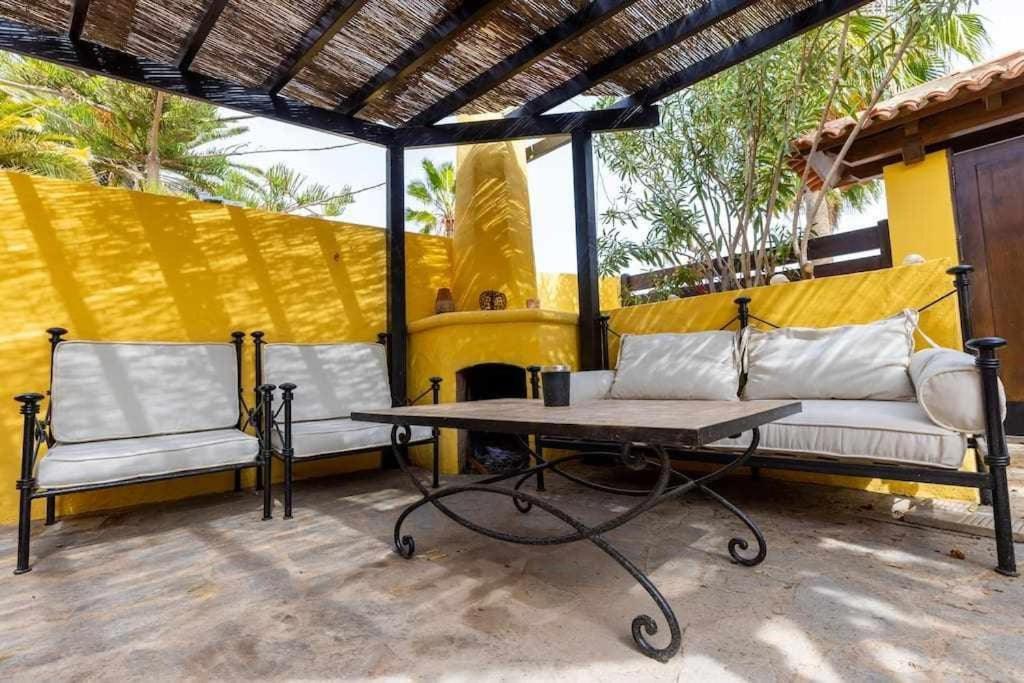 Aurora Mari Villa Your Dream Steps From The Ocean Shore Калета де Фусте Екстериор снимка